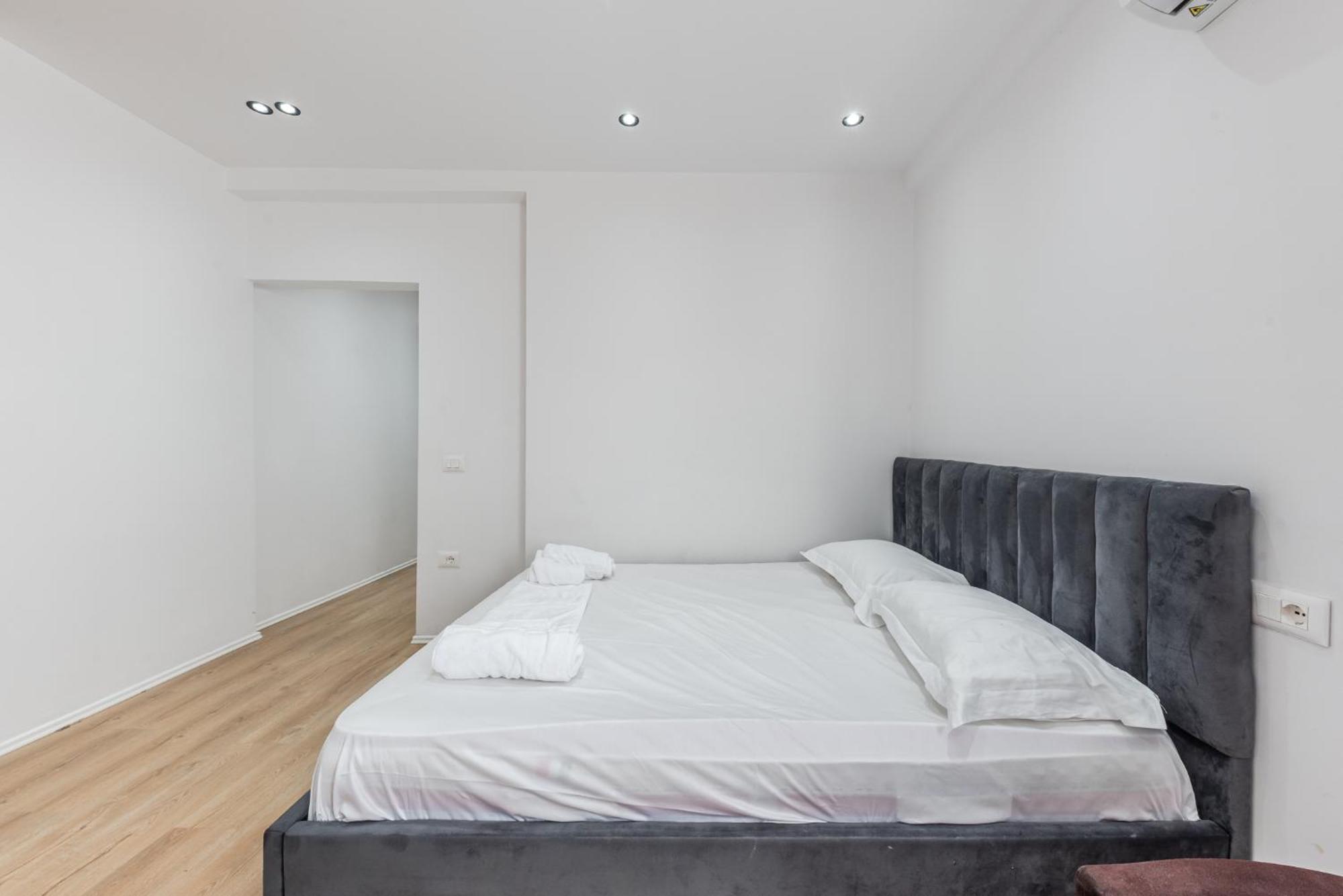 Atelier Apartments By Kondo Stays Tirana Kültér fotó